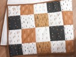 Patchwork falvédő mustár-szürke-fehér színben